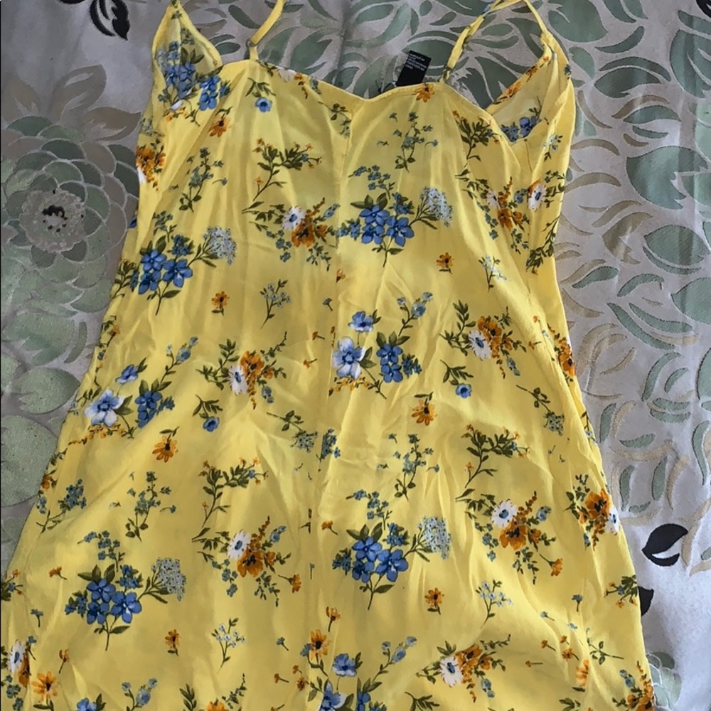 Dress - Picture 2 of 2